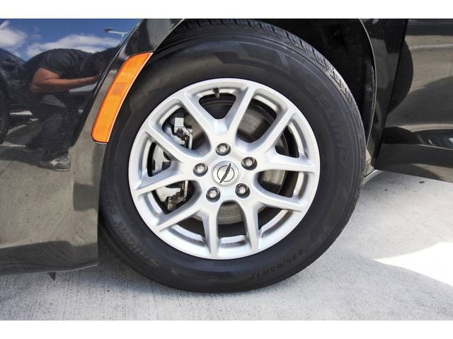 Used 2023 Chrysler Voyager LX FWD image 31
