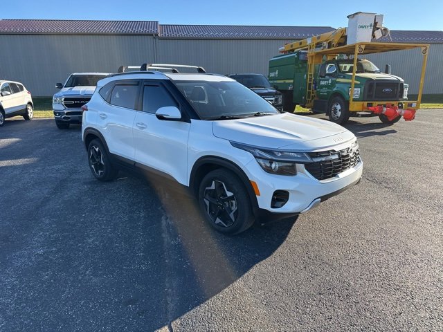 Used 2024 Kia Seltos EX