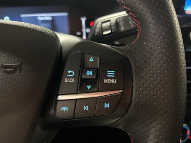Certified 2025 Ford Escape ST-Line Select AWD/4WD image 30