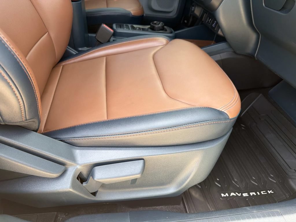 Certified 2023 Ford Maverick Lariat FWD image 15
