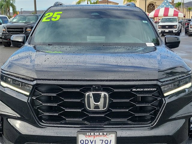 Used 2025 Honda Pilot Black Edition image 29