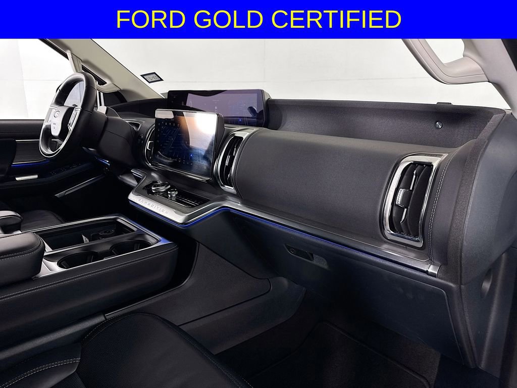 Certified 2025 Ford Expedition Max Platinum image 32