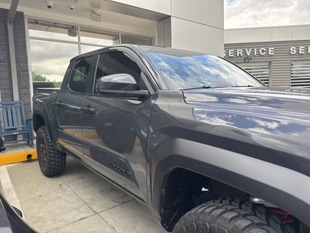 Used 2025 Toyota Tacoma SR5 AWD/4WD image 6