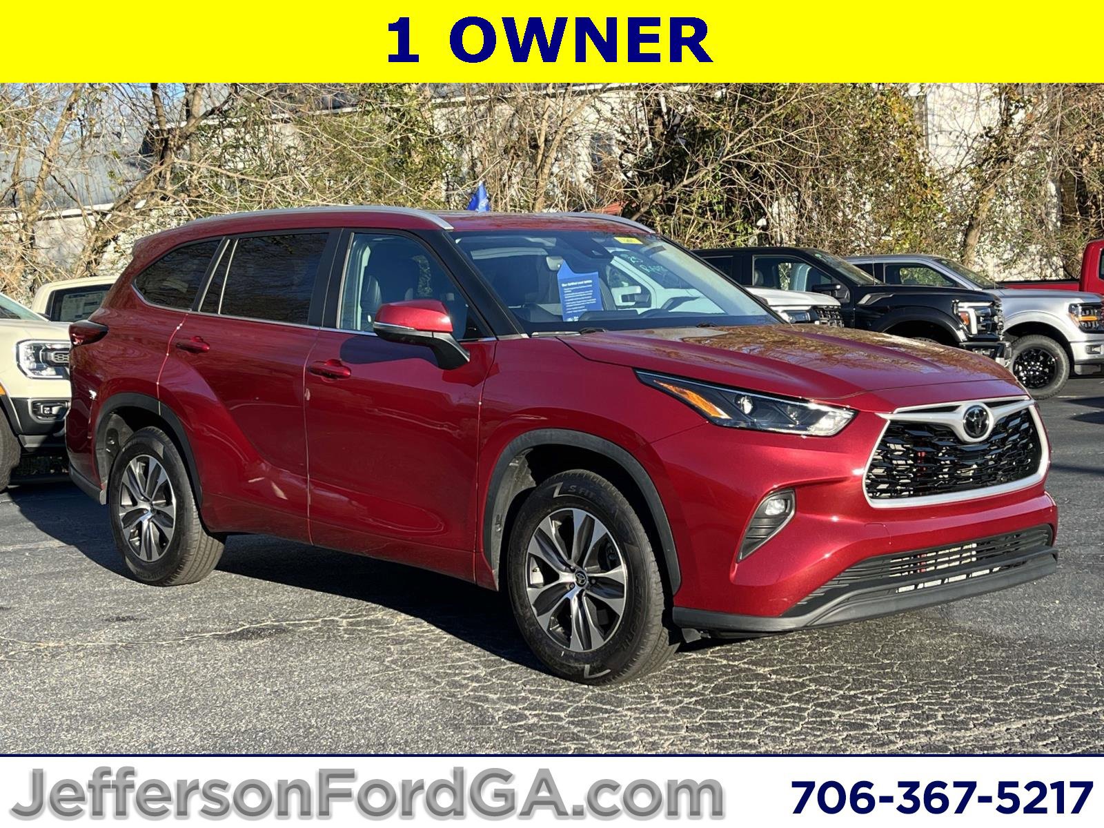 Used 2023 Toyota Highlander XLE image 7