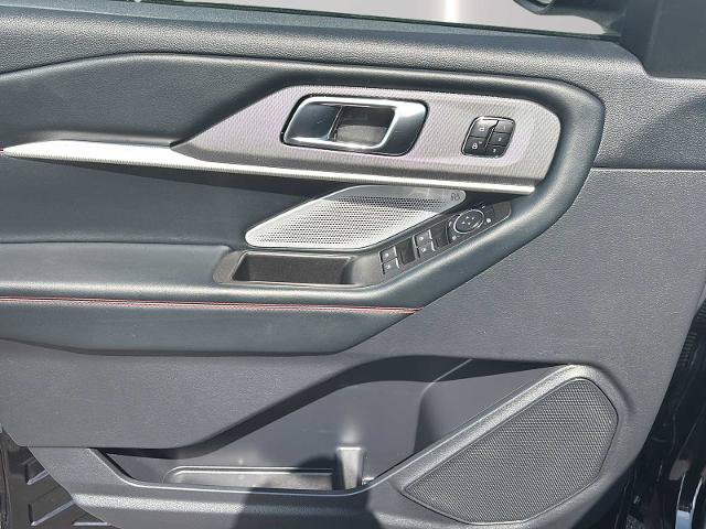Certified 2025 Ford Explorer ST AWD/4WD image 28