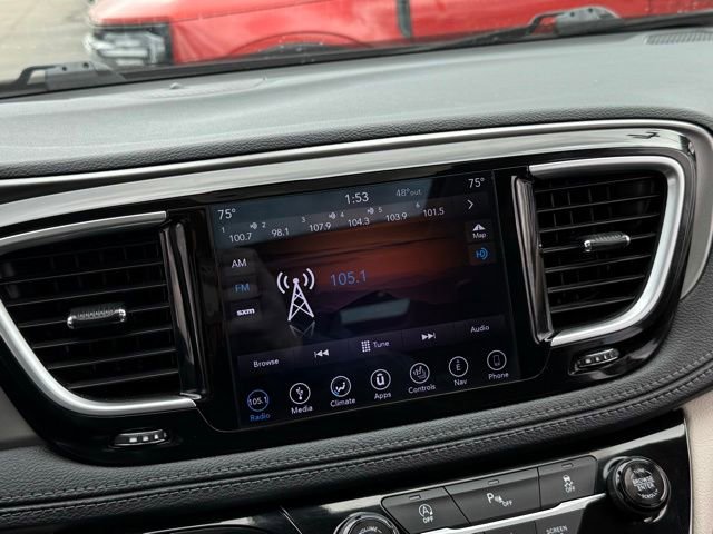 Used 2019 Chrysler Pacifica Limited FWD image 29