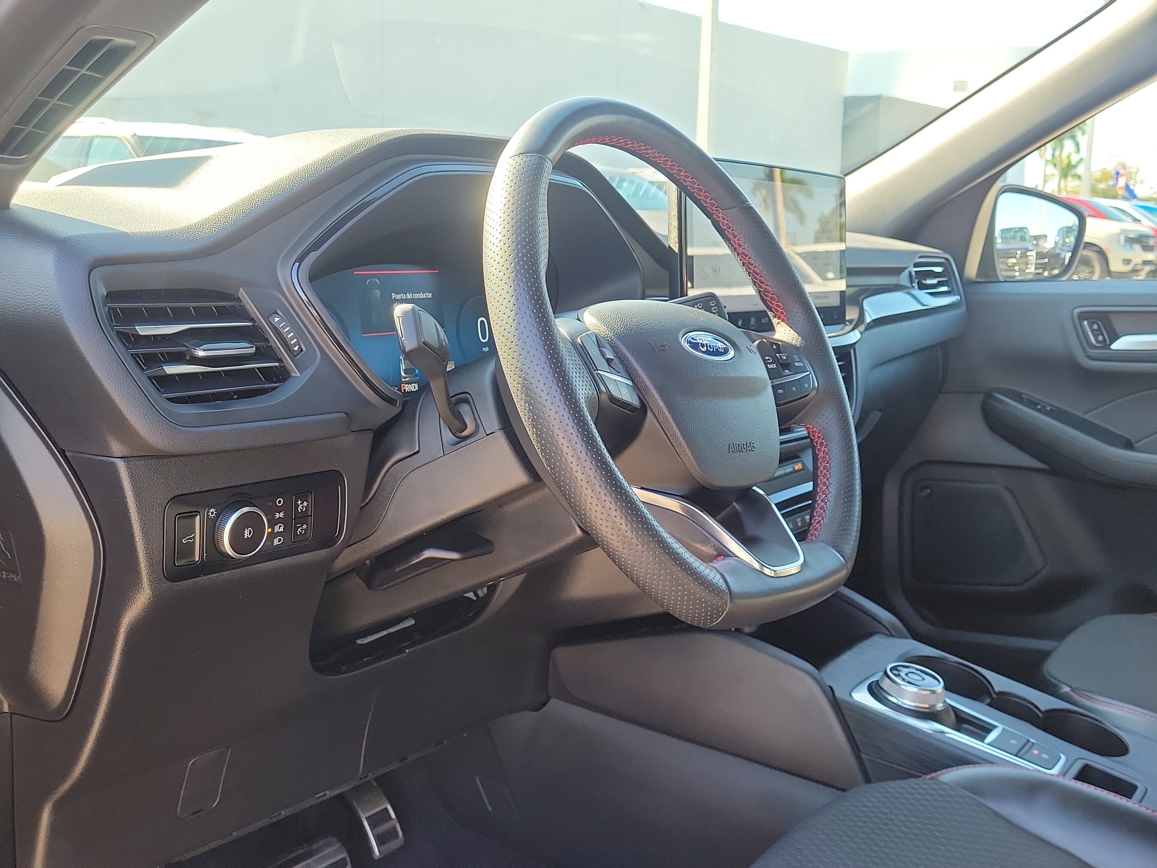 Certified 2023 Ford Escape ST-Line Select w/ Tech Pack #2 image 9