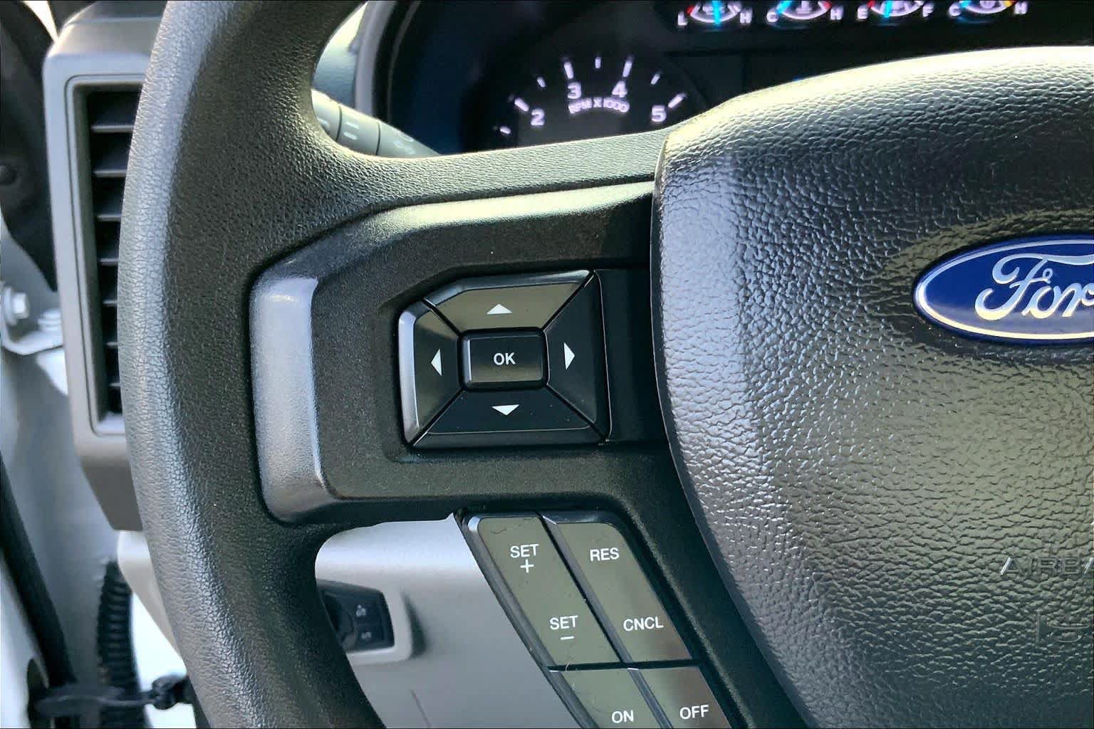 Certified 2019 Ford F250 XL w/ XL Value Package AWD/4WD image 18