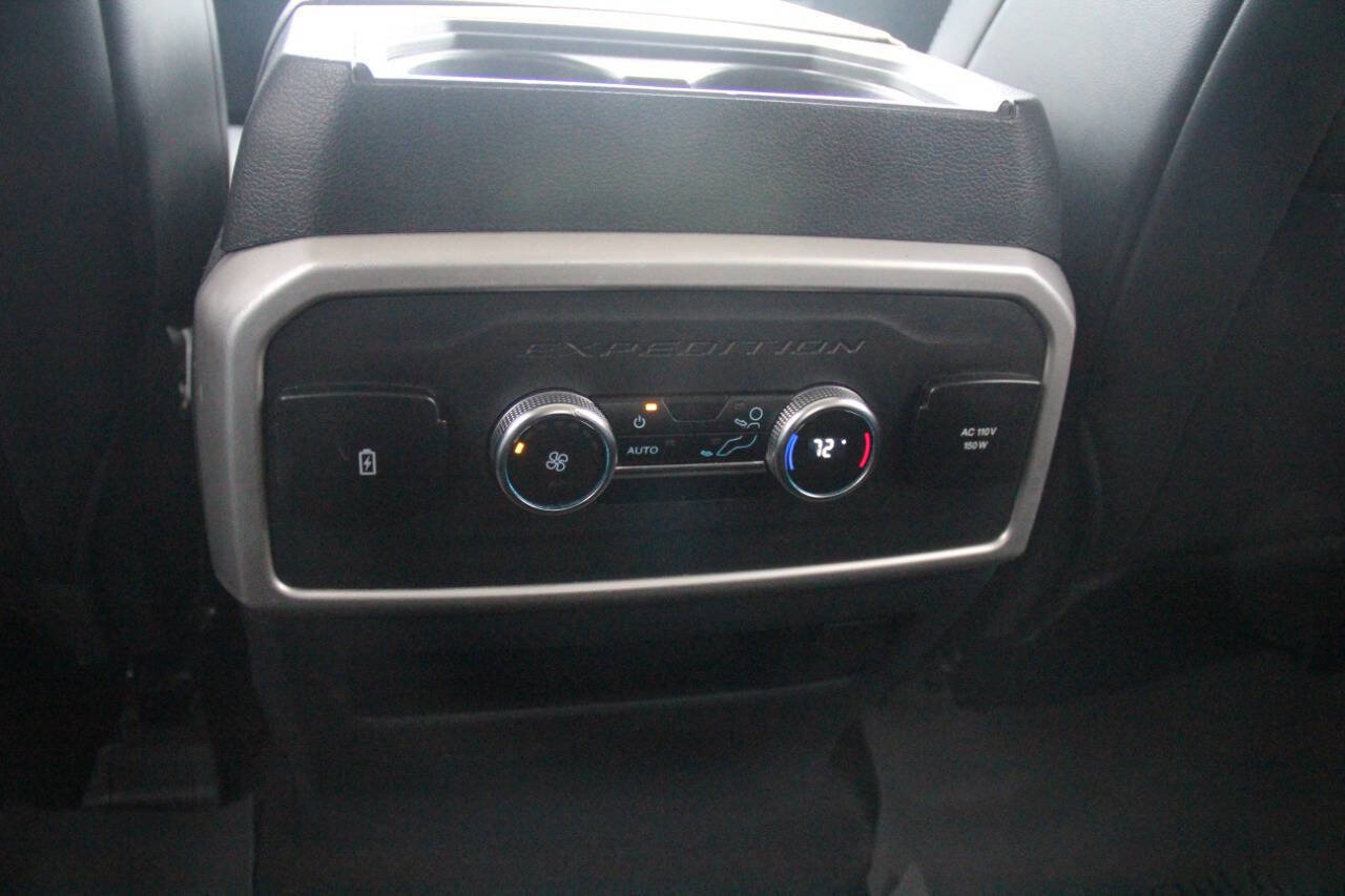 Certified 2024 Ford Expedition XLT image 14