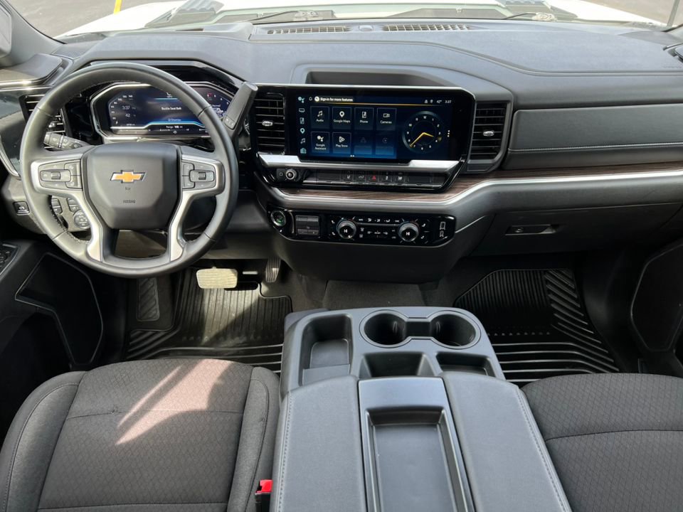 Used 2025 Chevrolet Silverado 2500 LT w/ Convenience Package image 9