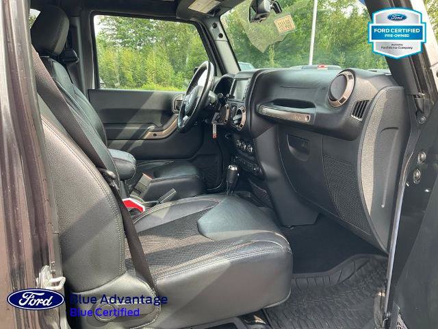 Used 2017 Jeep Wrangler Unlimited Sahara AWD/4WD image 17