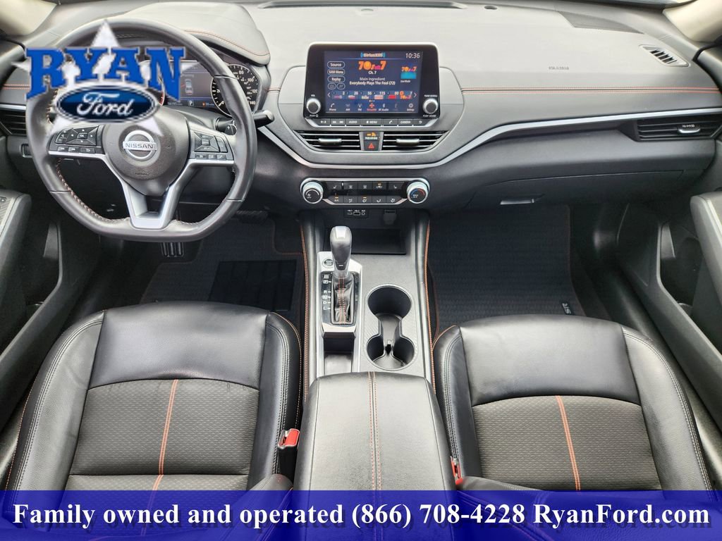 Used 2022 Nissan Altima 2.5 SR w/ Midnight Edition Package FWD image 19