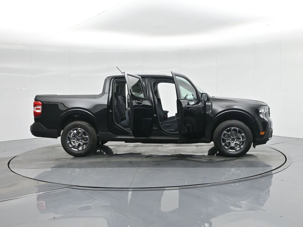 Certified 2025 Ford Maverick XLT w/ XLT Luxury Package image 37