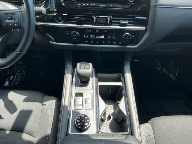 Used 2025 Nissan Pathfinder SV w/ SV Premium Package AWD/4WD image 15