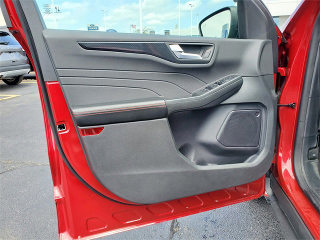 Certified 2023 Ford Escape ST-Line w/ Tech Pack #1 image 10