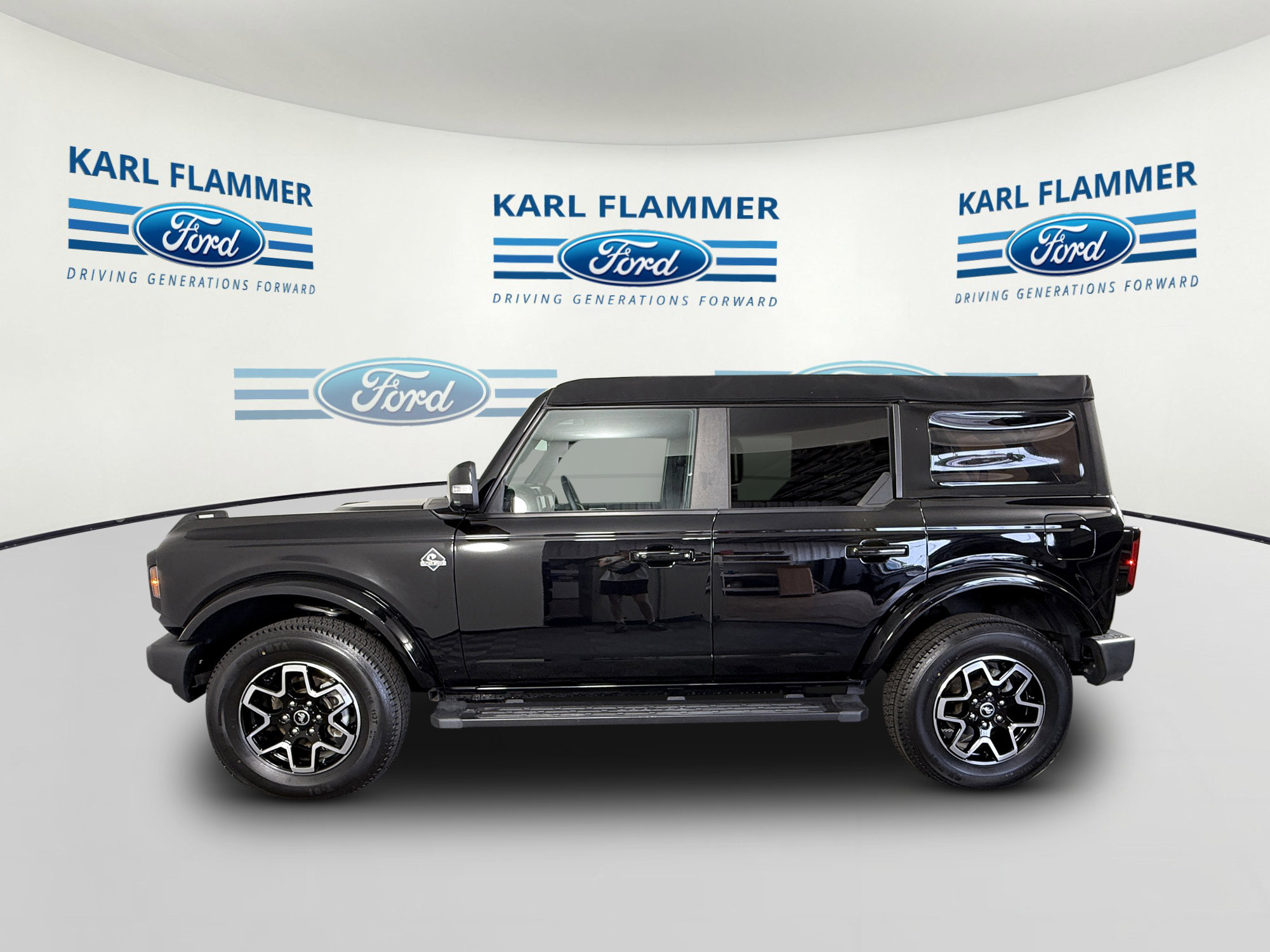Certified 2023 Ford Bronco Outer Banks AWD/4WD image 5