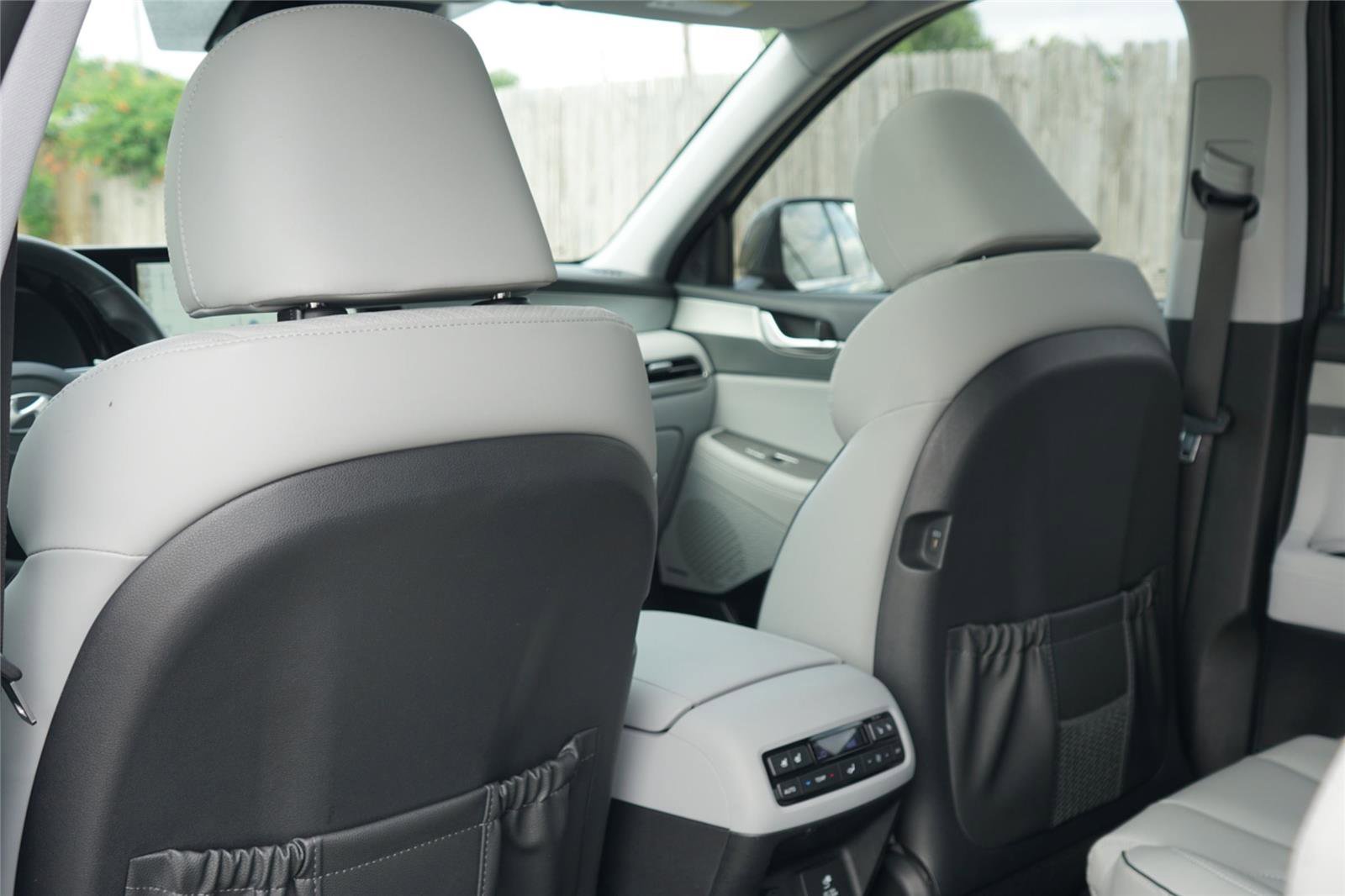 Used 2023 Hyundai Palisade SEL w/ Premium Package FWD image 22