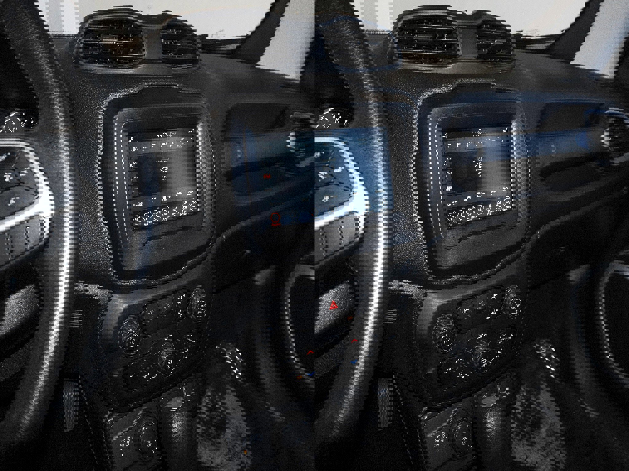 Used 2021 Jeep Renegade Latitude w/ Convenience Group image 29