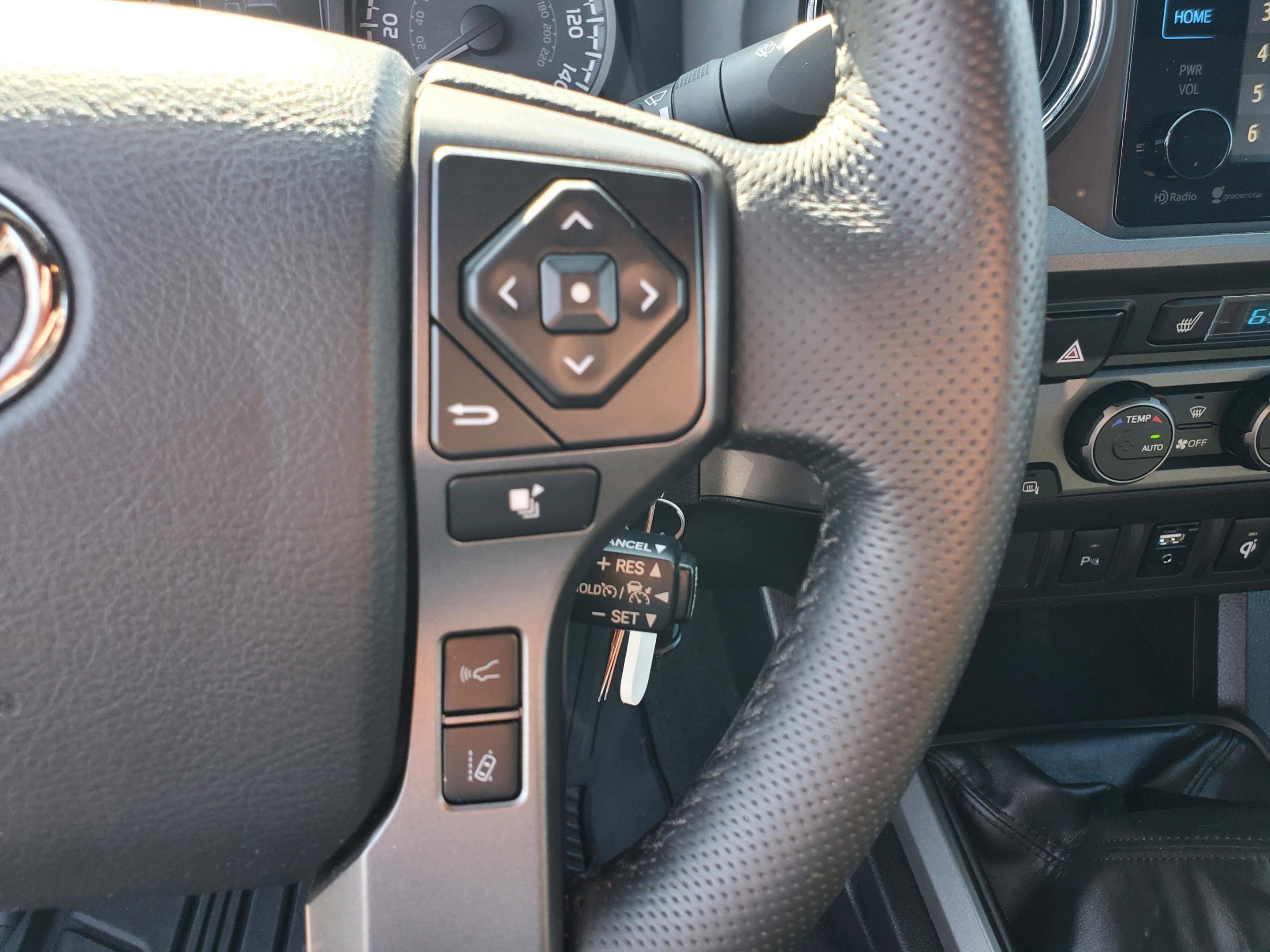 Used 2019 Toyota Tacoma TRD Sport w/ Technology Package AWD/4WD image 20