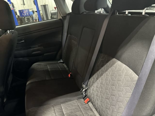 Used 2020 Mitsubishi Outlander Sport ES FWD image 31