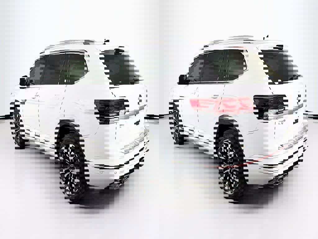 Used 2022 Volkswagen Atlas SEL Premium image 3