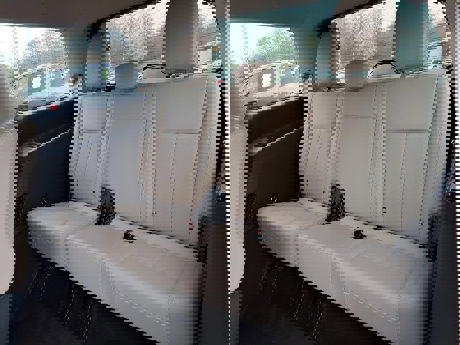 Certified 2022 Ford Expedition XLT image 14