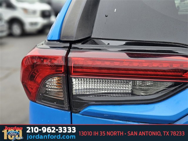 Used 2021 Toyota RAV4 XLE image 9