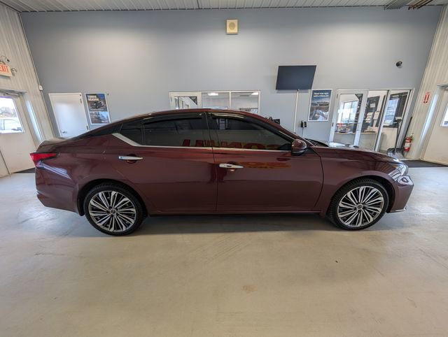 Used 2023 Nissan Altima 2.5 SL AWD/4WD image 6
