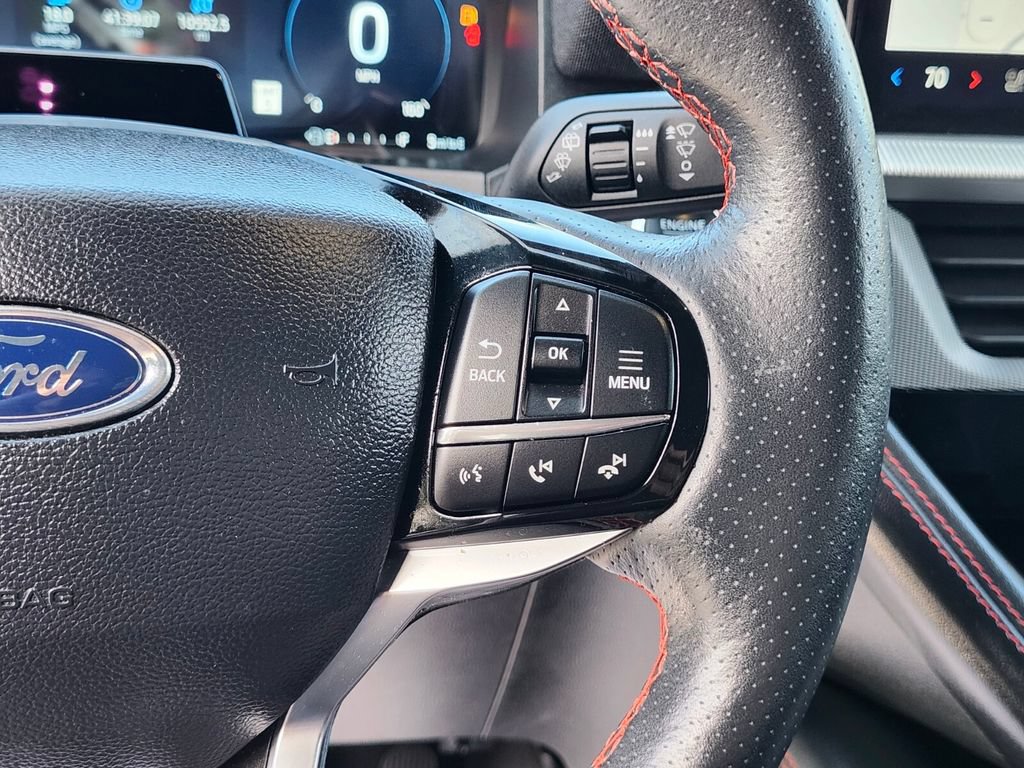 Certified 2025 Ford Explorer ST-Line AWD/4WD image 31