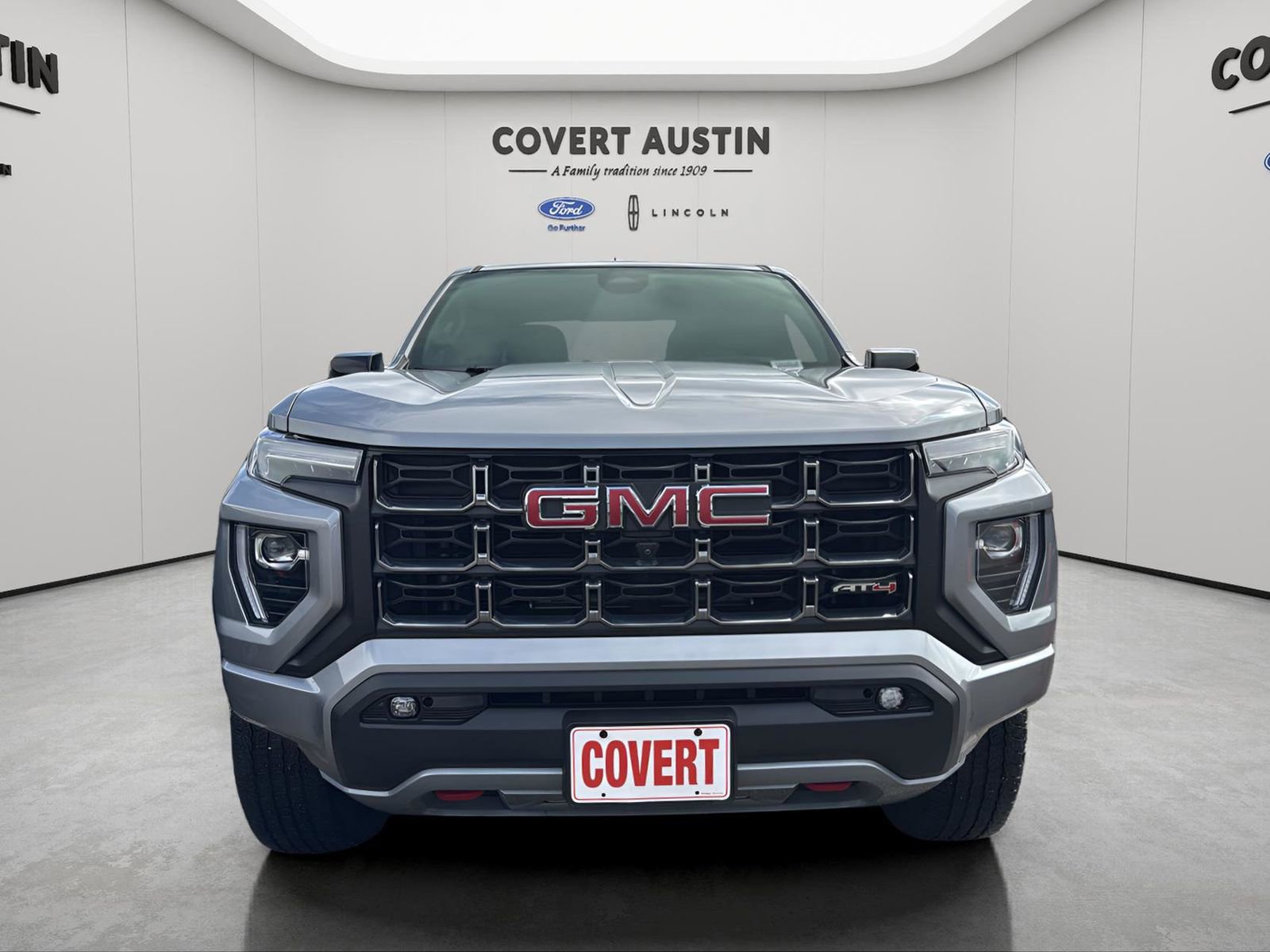 Used 2023 GMC Canyon AT4 w/ AT4 Premium Package image 6