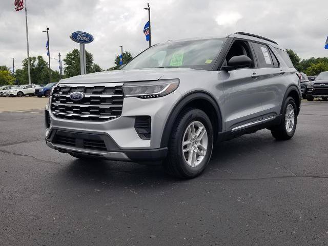 Certified 2025 Ford Explorer Active AWD/4WD image 7