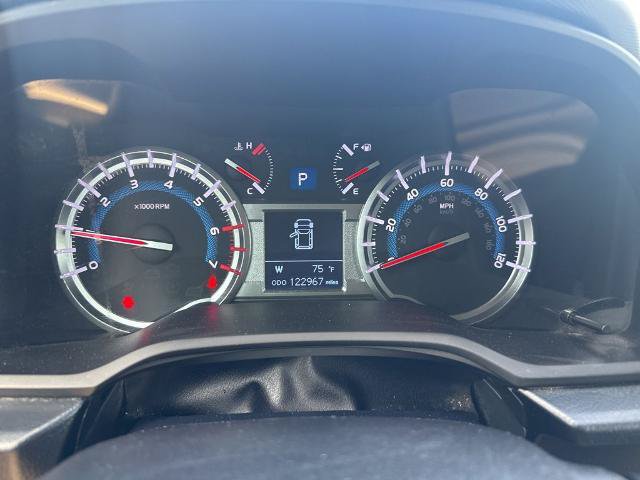 Used 2018 Toyota 4Runner SR5 AWD/4WD image 12
