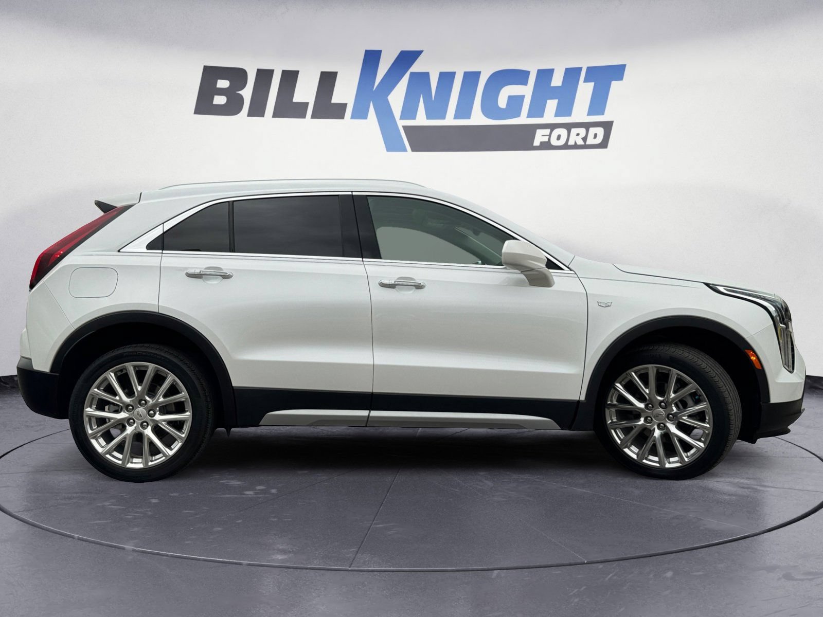 Used 2020 Cadillac XT4 Premium Luxury w/ LPO, Radiant Package FWD image 6