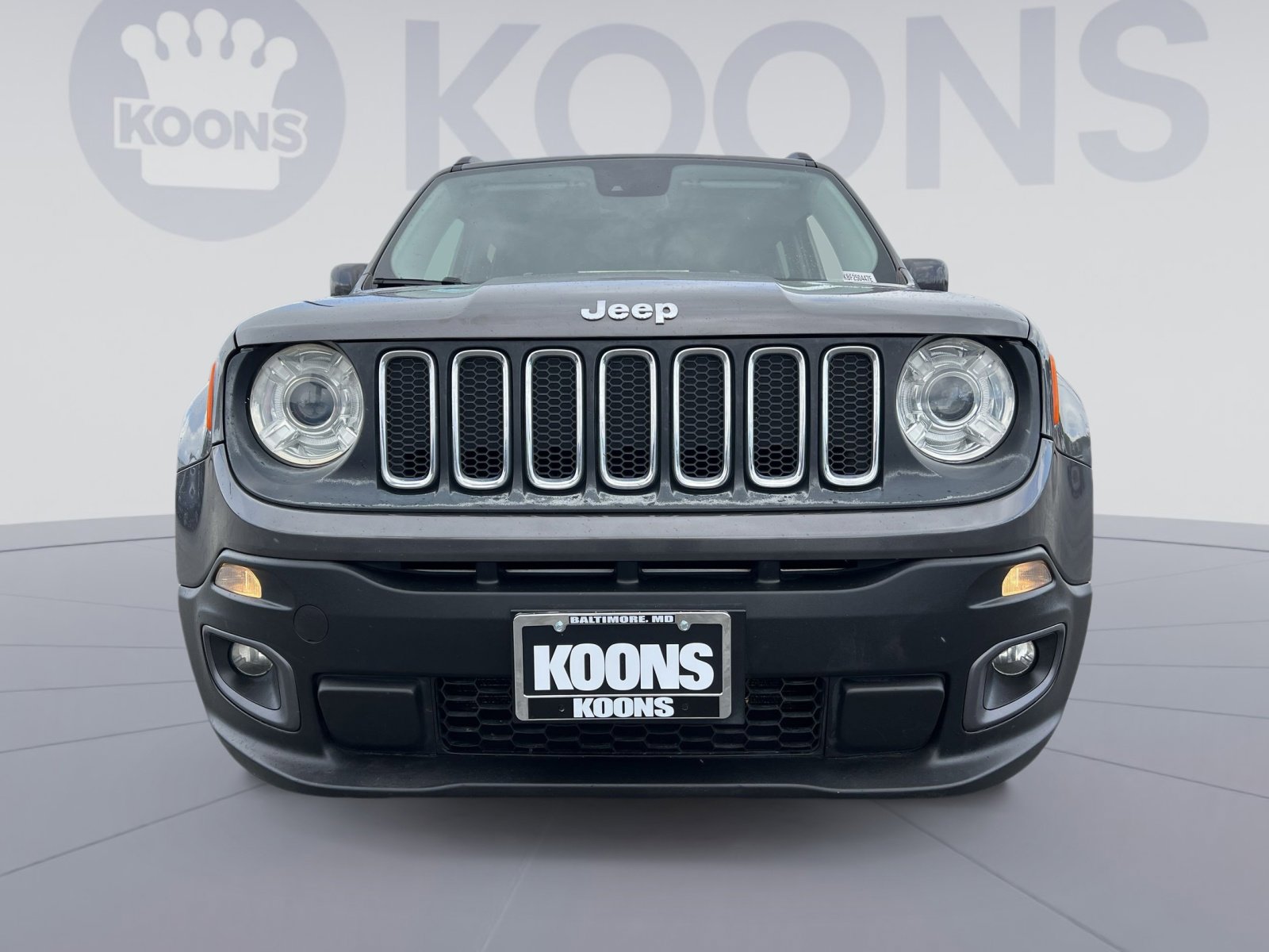 Used 2017 Jeep Renegade Latitude FWD image 8