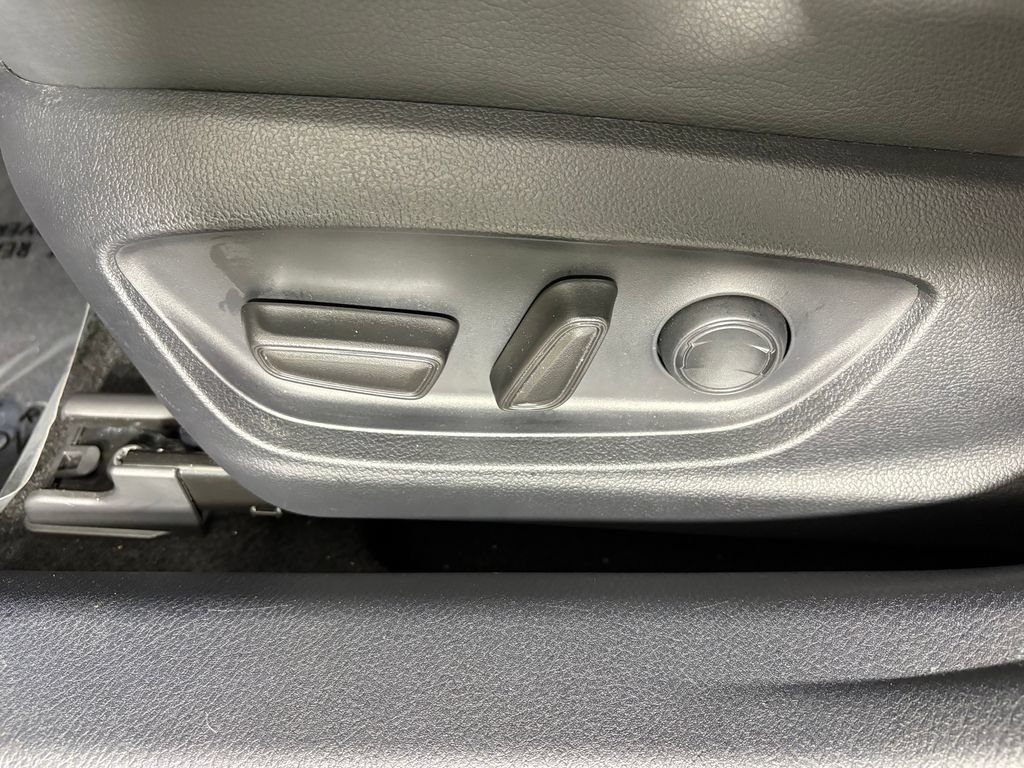 Used 2024 Toyota Camry SE FWD image 15