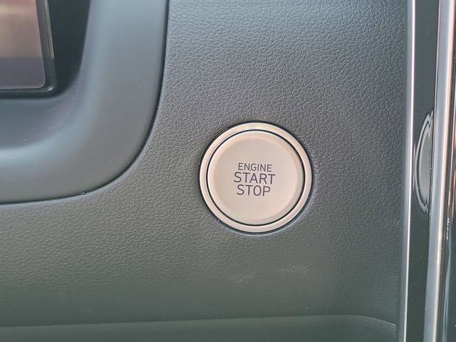 Used 2022 Hyundai Santa Cruz Limited image 12