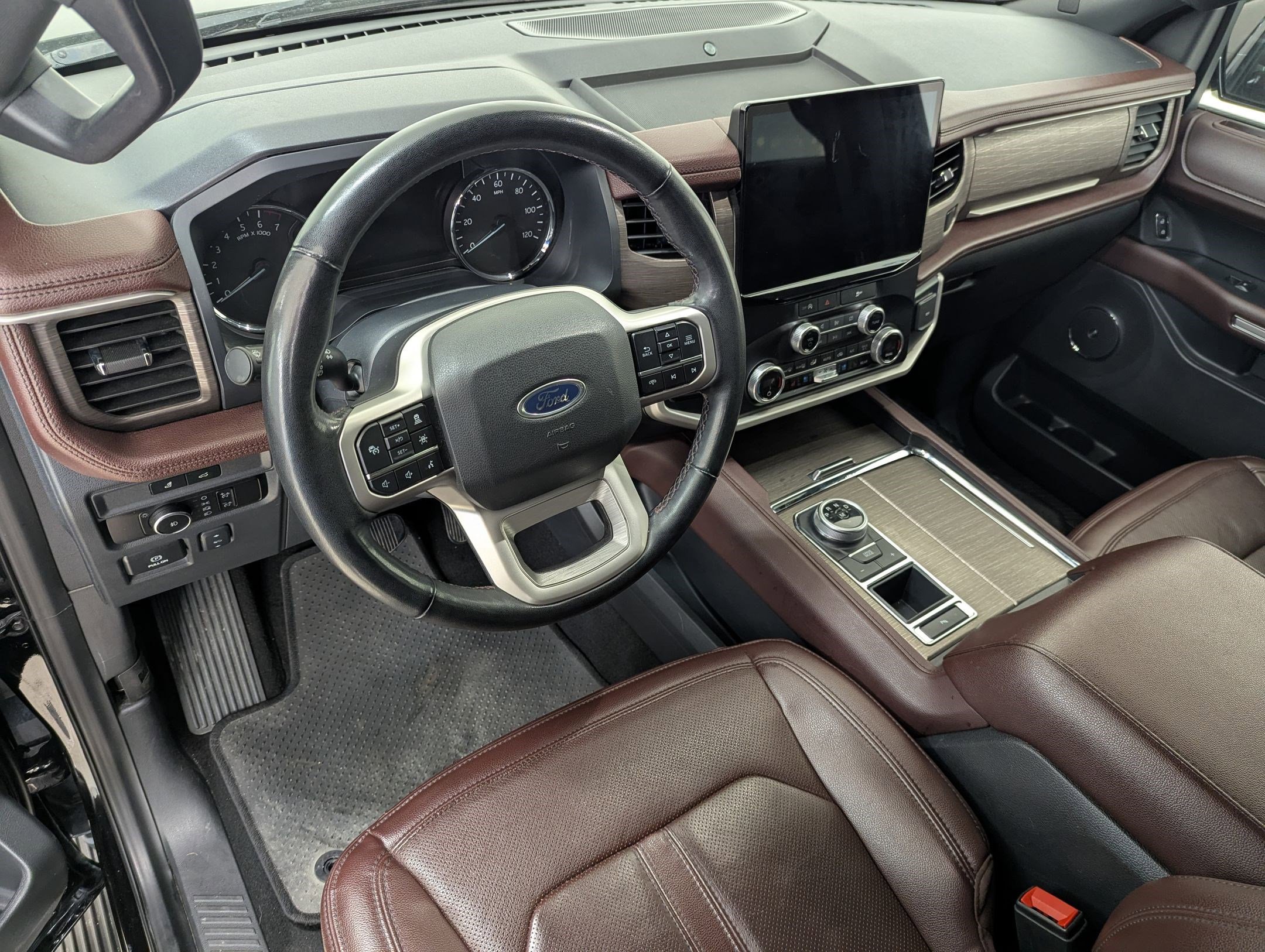 Certified 2024 Ford Expedition Limited image 4