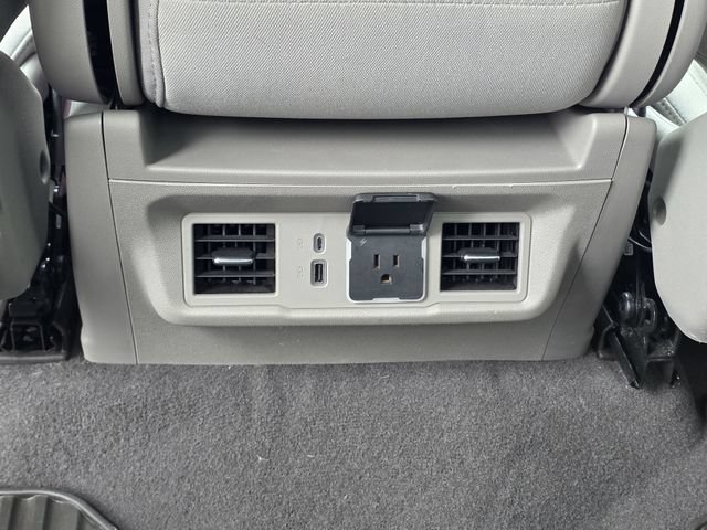 Used 2023 Chevrolet Silverado 1500 LT RWD image 18
