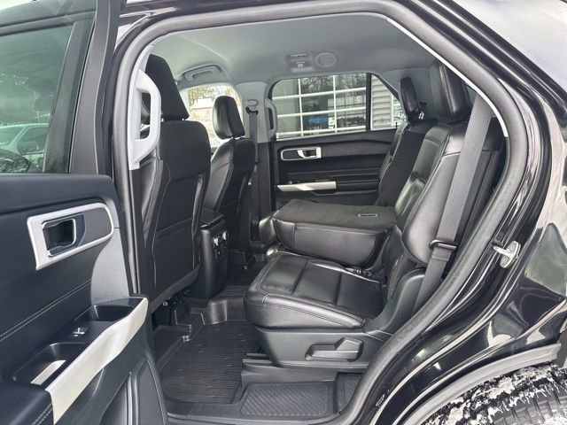 Certified 2021 Ford Explorer XLT w/ Equipment Group 202A image 21