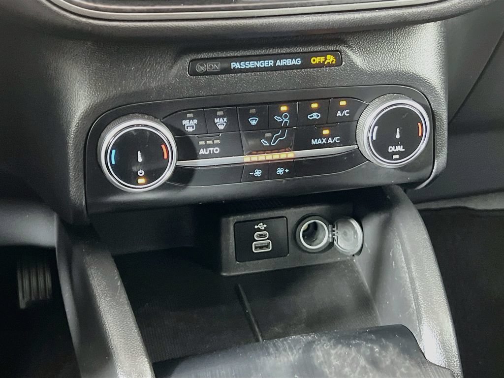 Certified 2025 Ford Escape Active AWD/4WD image 17