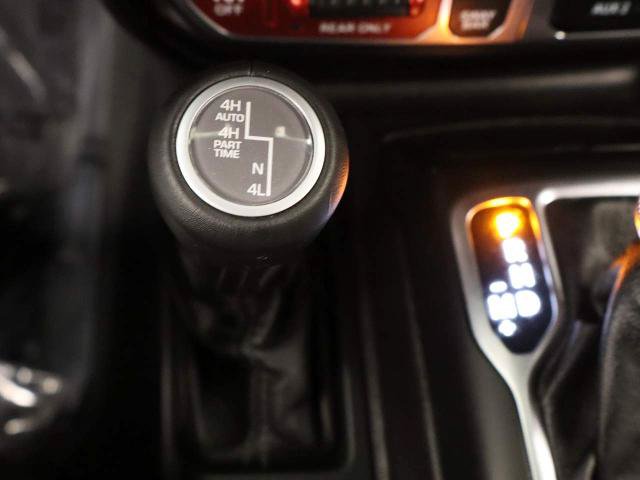 Used 2025 Jeep Wrangler Unlimited Rubicon 392 AWD/4WD image 21