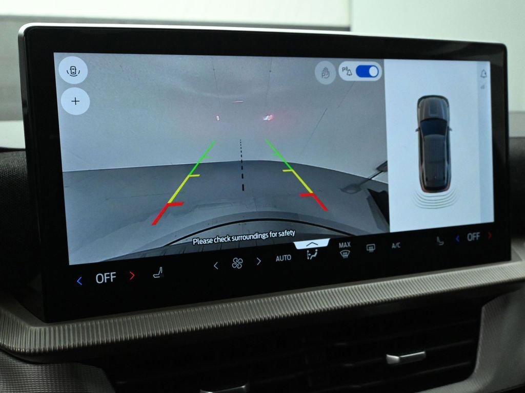 Certified 2025 Ford Explorer Active RWD image 43