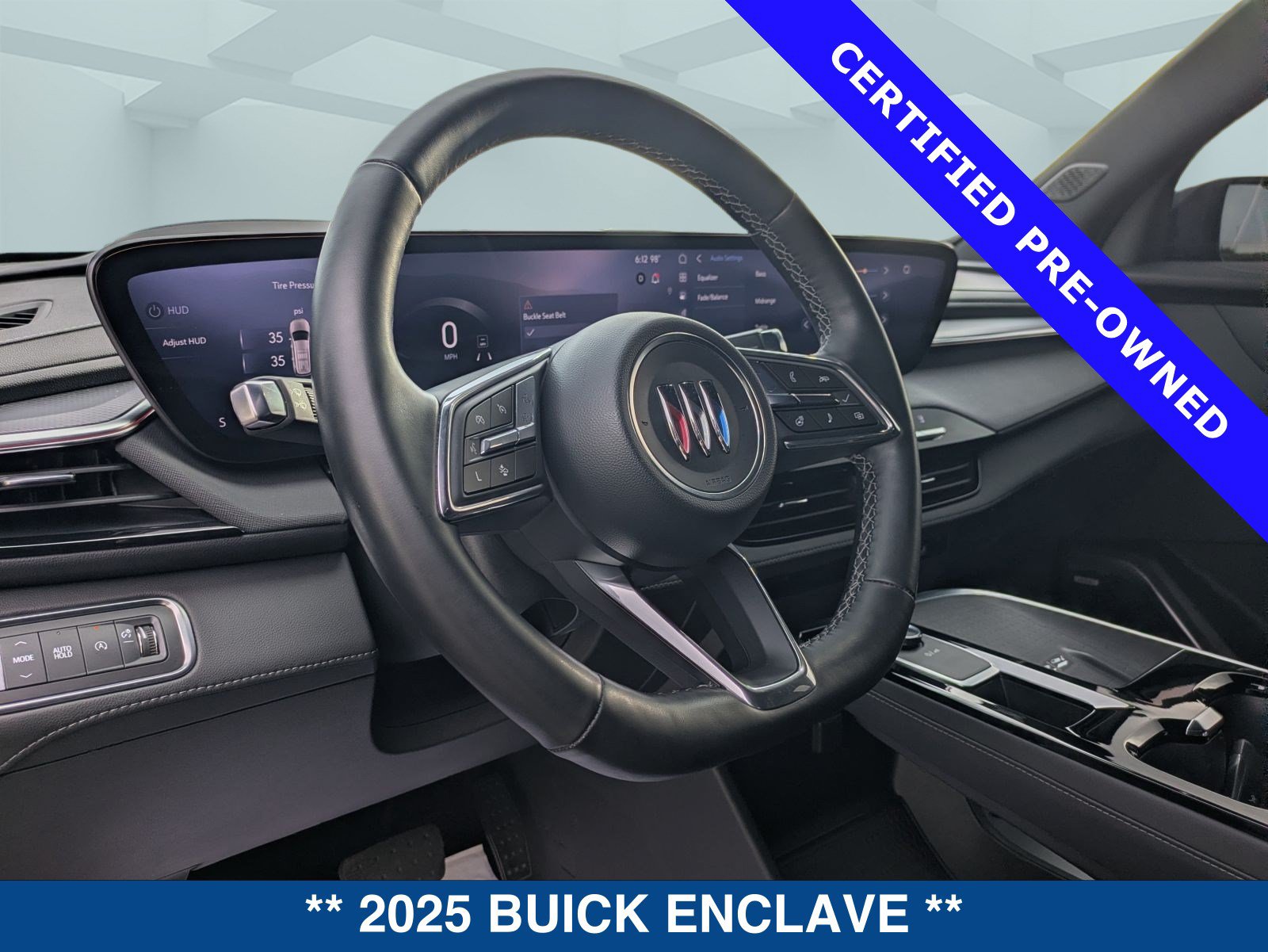 Used 2025 Buick Enclave Sport Touring w/ Power Package FWD image 31