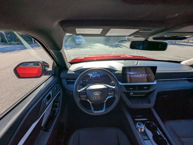 Certified 2025 Ford Explorer Platinum w/ Ultimate Package image 34