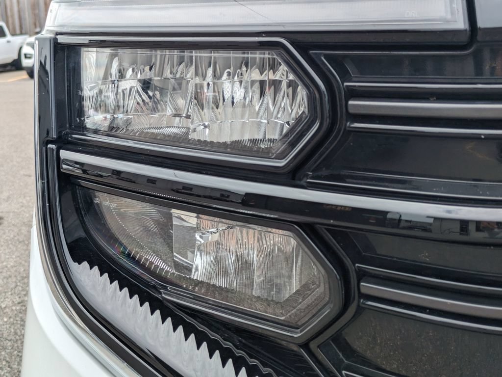 Certified 2025 Ford Expedition Platinum w/ Stealth Appearance Package AWD/4WD image 10