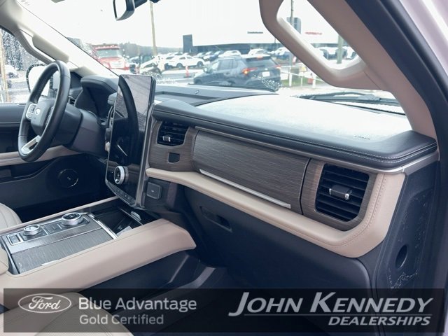 Certified 2023 Ford Expedition Limited image 37