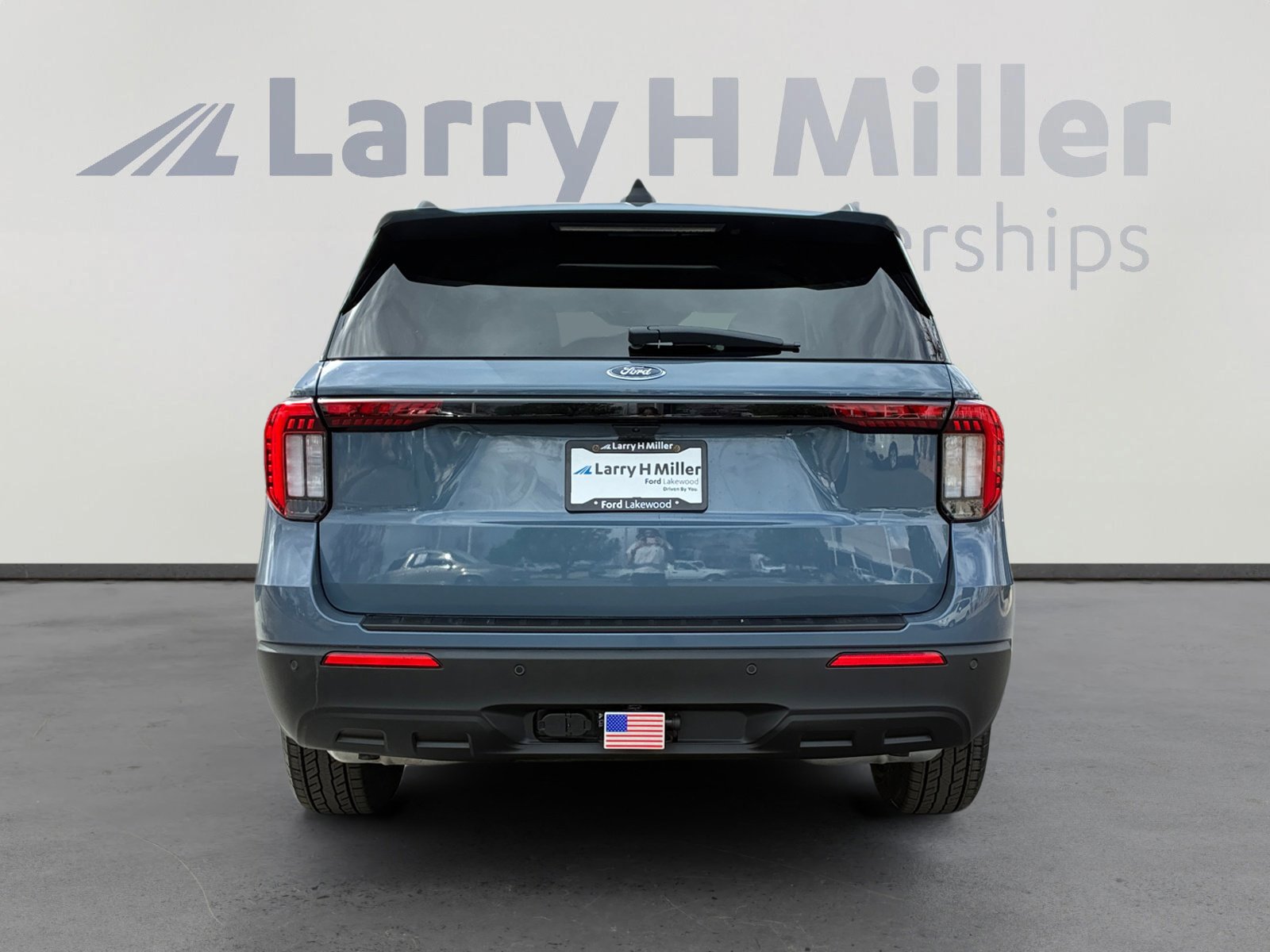 Certified 2025 Ford Explorer Active AWD/4WD image 4