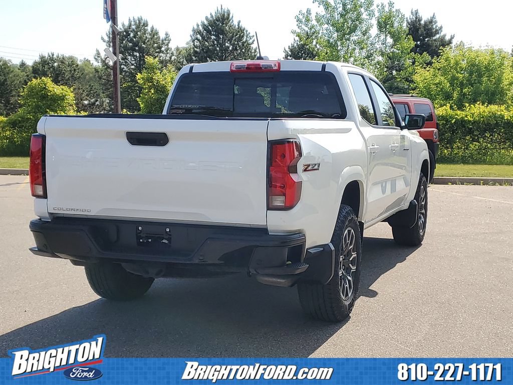 Used 2023 Chevrolet Colorado Z71 w/ Z71 Convenience Package 2 AWD/4WD image 4