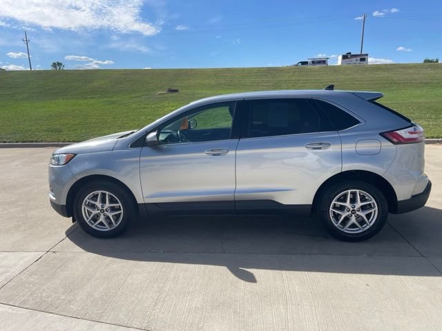 Certified 2023 Ford Edge SEL AWD/4WD image 7