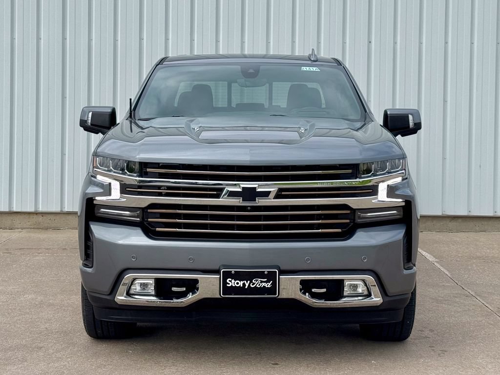 Used 2021 Chevrolet Silverado 1500 High Country w/ Technology Package AWD/4WD image 9